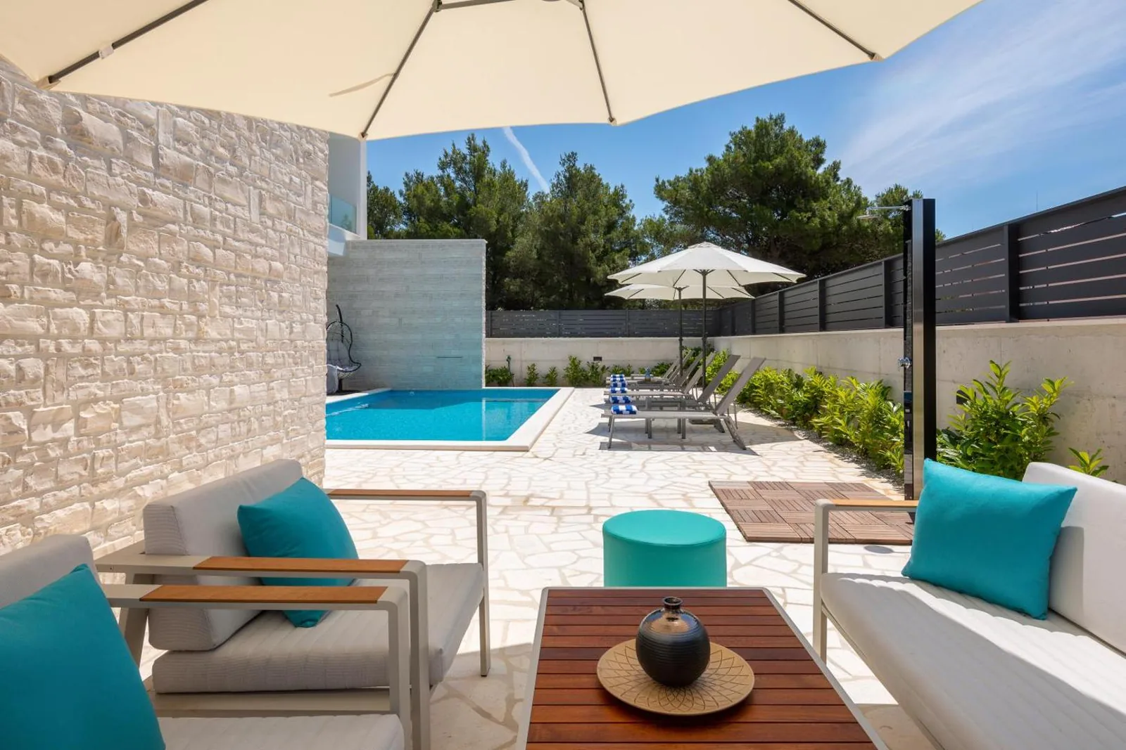 Villa Dm, Aufnahme 3